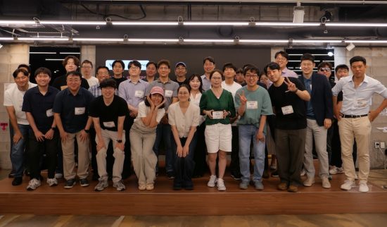 코스포, ‘더 인사이트 클로드편’ 개최…스타트업 실전 AI 전환 사례 공유